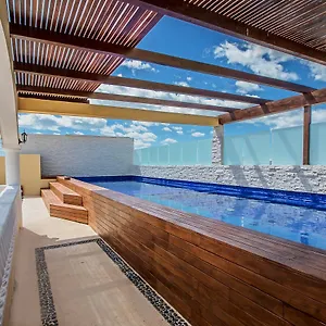 Albergue We Playa, Playa del Carmen